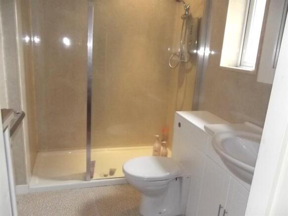 Bedroom 2 En-suite