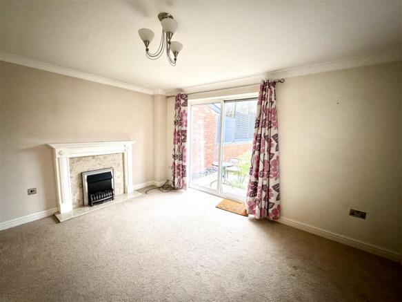 SITTING ROOM