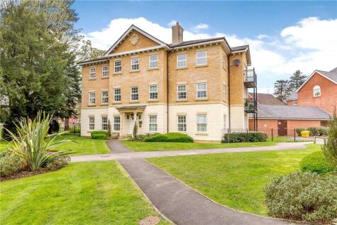 Old College Road, Newbury, Berkshire, RG14