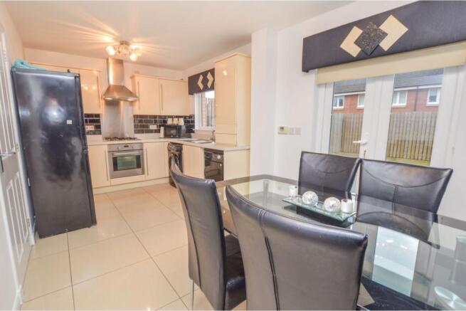 Kitchen/Dining Room