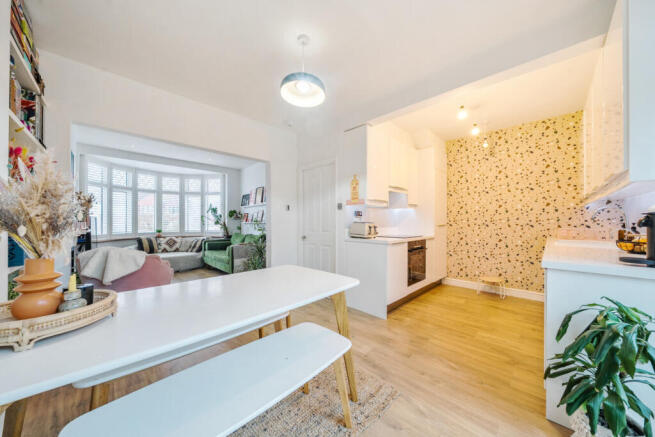 1406073-10-698a2a...