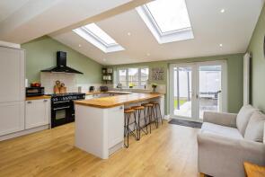 1, Almond Close, Havant PO9 3LP