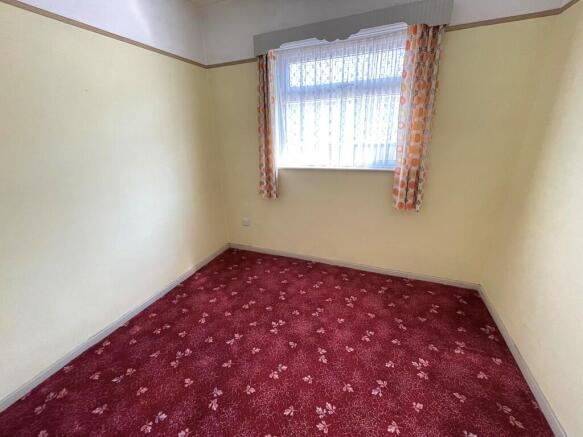 42 Russells Close...