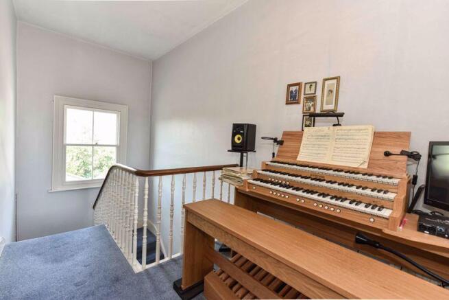 Photo 11