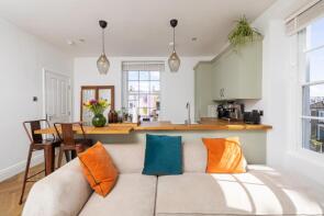 1 Flat 4, Apsley Villas, Kingsdown Parade, Cotham, Bristol BS6 5UH