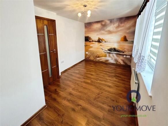 2 bed End of Terrace to rent Image 11