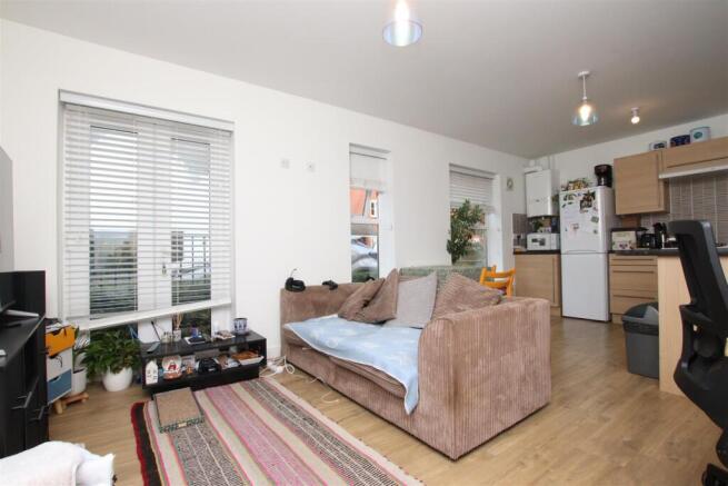 Living Room..JPG