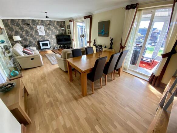 LIVING DINING