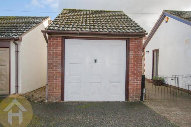 Detached Garage