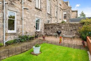 8a, Victoria Square, Kings Park, Stirling FK8 2QZ