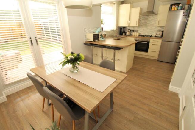 Open Plan Kitchen / Dining Room