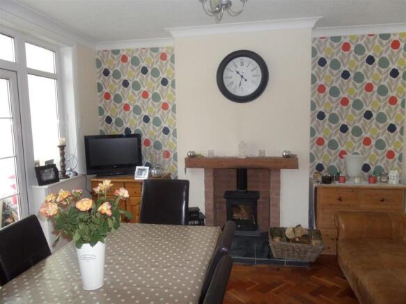 Dining/Sitting Room