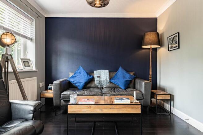 Living Room (2)