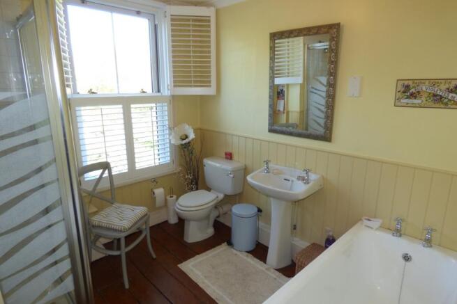 Bath/Shower Room