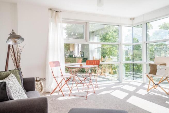 2 bed Apartment for sale Image 6