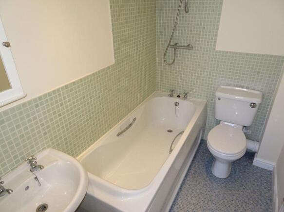 Photo 8