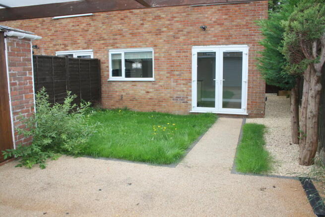 Photo 10