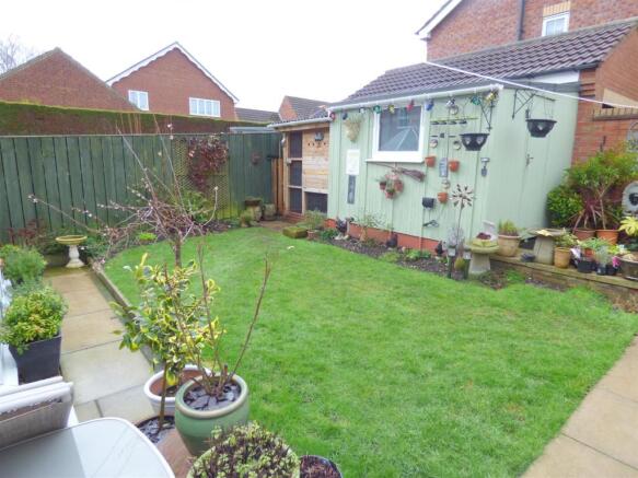 GARDEN1.JPG