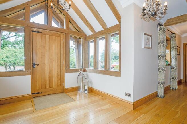 8293214-interior15.jpg