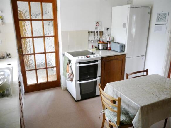 perran kitchen.JPG