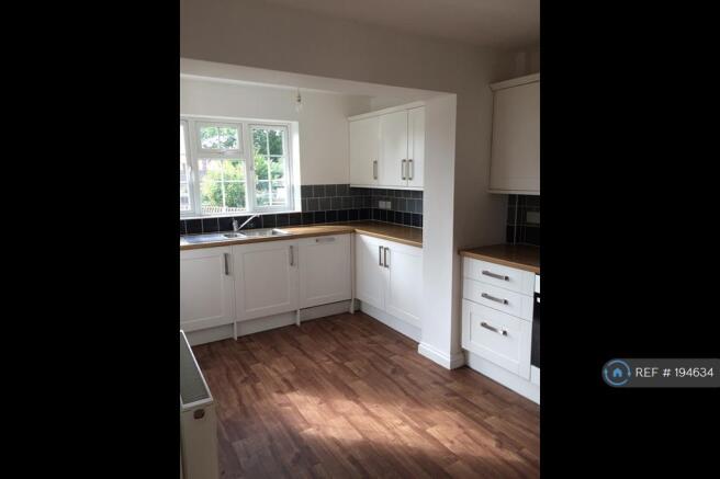 Large Family Kitchen/ Breakfast Room