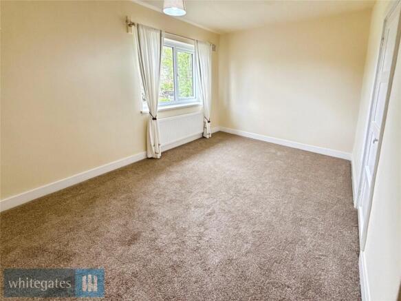 3 bed Semi-Detached for sale Image 9