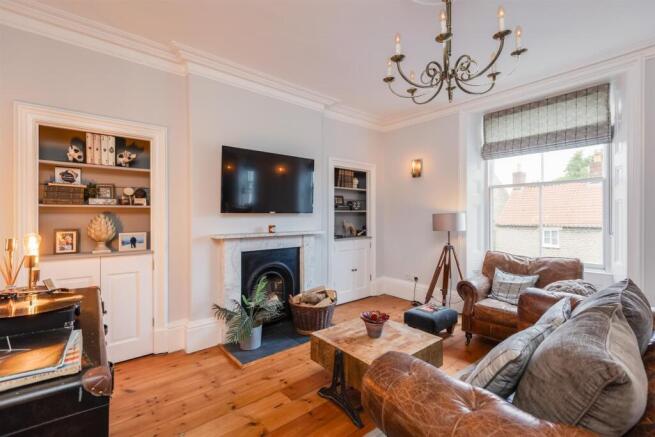 5 bed House for sale Image 8