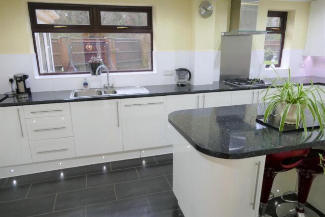 Kitchen c
