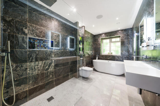 Ensuite Bathroom