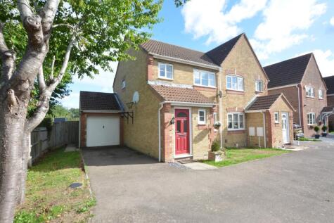 Southwater Close, Ifield, RH11