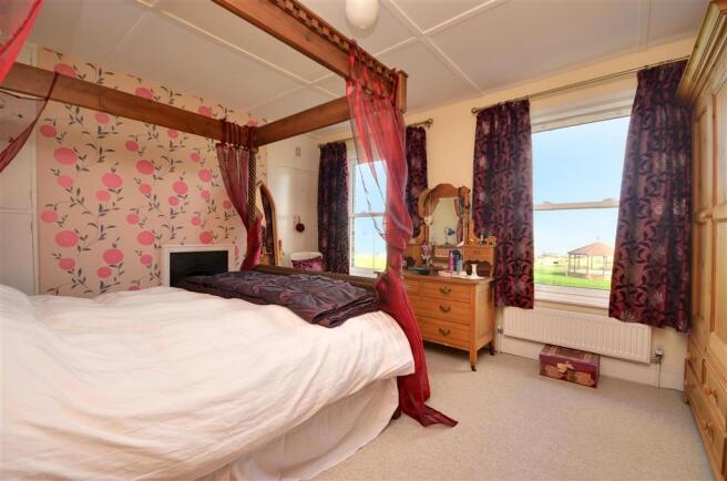 Bedroom Pic 10