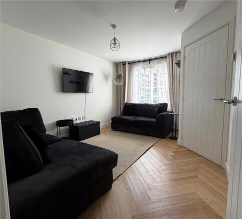 3 bed Semi-Detached for sale Image 2
