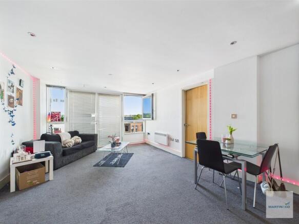 CAM03394G0-PR0295...