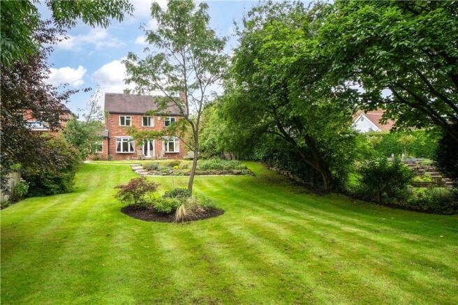 3 bed Detached for sale Image 10