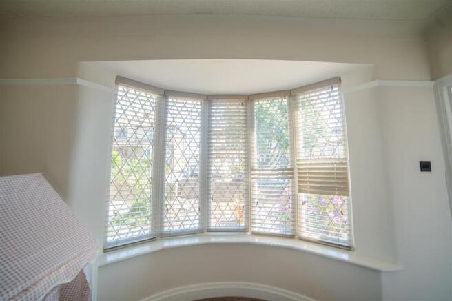 2 bed Semi-Detached for sale Image 8