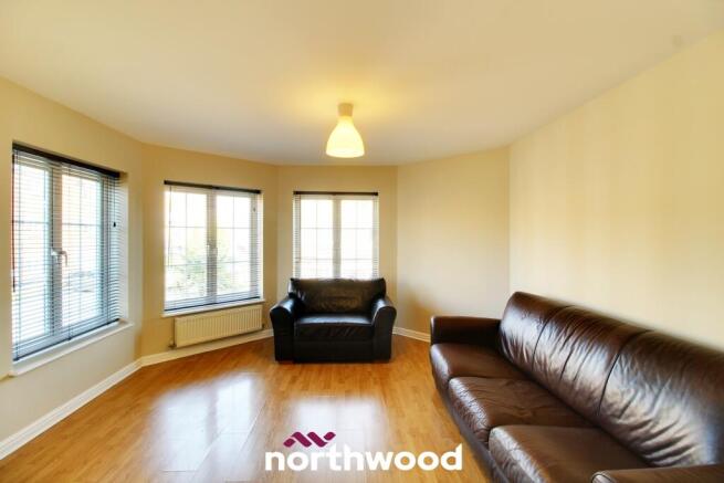 3 bed Apartment for sale Image 7