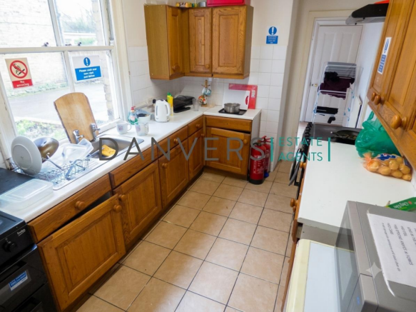 Kitchen (2).png