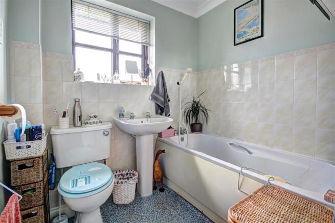 Bathroom.jpg