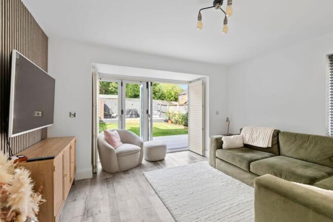 3 bed Semi-Detached for sale Image 4