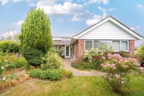 6, Pine Wood Close, East Preston BN16 1HF