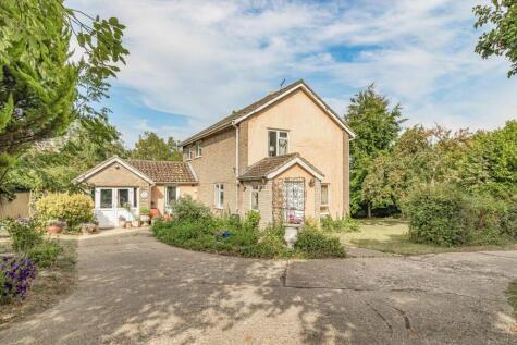 Hillside Farm, Chippenham Road, Freckenham, Bury St. Edmunds, Suffolk, IP28 8JA