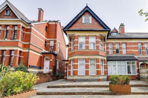 Pen-y-lan Road, Penylan, Cardiff, CF23 5HY