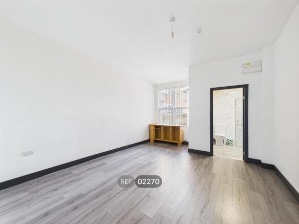 1 bed Flat to rent Image 6
