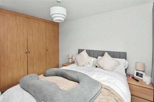 2 bed Apartment for sale Image 5
