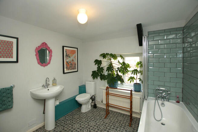 Photo 11