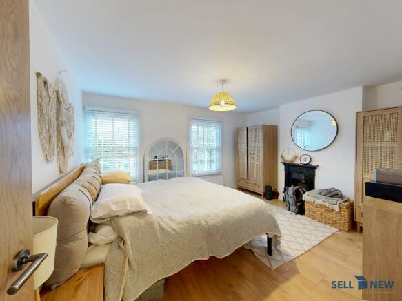 Master bedroom 