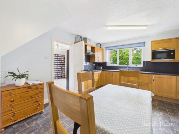 3 bed Detached for sale Image 10