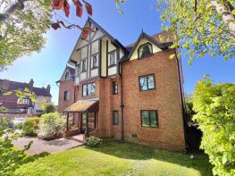6, West Park Court, Arncliffe Road, West Park, Leeds LS16 5AP