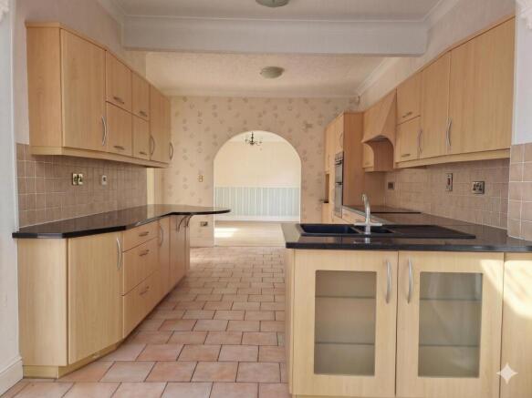 2 bed Detached Bungalow for sale Image 9