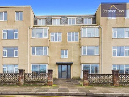 Crescent Court, New South Promenade, FY4